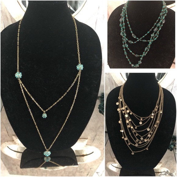 Lot of fashion necklaces. FREE with purchase over 30$ - Picture 2 of 8
